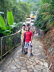 Thumbnail of pic_PK_Leung_05.JPG