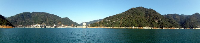 PC250426-1.JPG (554594 bytes)