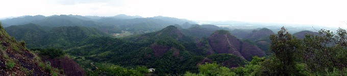 P7010131-1.JPG (496061 bytes)