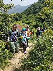 Thumbnail of pic_CL_Yip_030.jpg