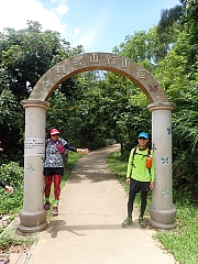 pic_Wai_058.jpg (592292 bytes)