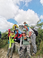 Thumbnail of pic_Win_Tung_023.jpg