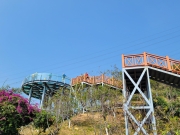 PC080049.jpg (414465 bytes)