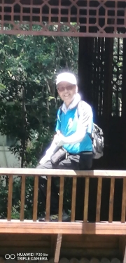 Thumbnail of pic_Lee_Woo_015.jpg