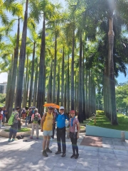 Thumbnail of pic_Szeto_002.jpg