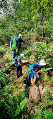 Thumbnail of pic_Cindy_Tse_013.jpg