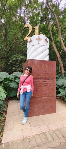 Thumbnail of pic_Derek_Wong_100.jpg