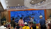 pic_CL_Yip_159.jpg (371354 bytes)