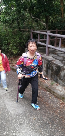 Thumbnail of pic_Lee_Woo_006.jpg