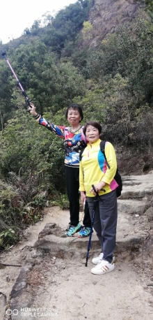 Thumbnail of pic_Lee_Woo_008.jpg