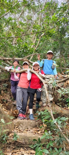 Thumbnail of pic_Derek_Wong_004.jpg